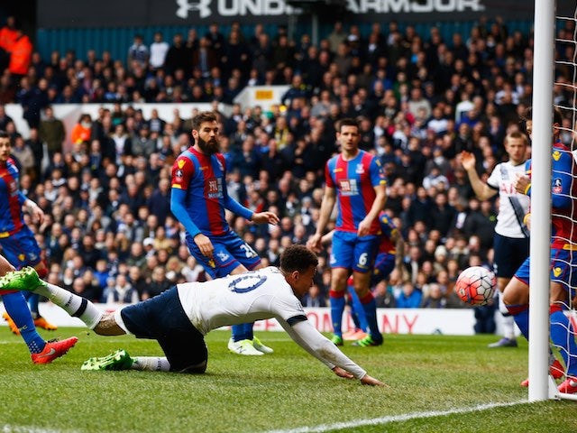 Dele Alli takes a shot during the FA Cup game between Tottenham Hotspur and Crystal Palace on February 20, 2016
