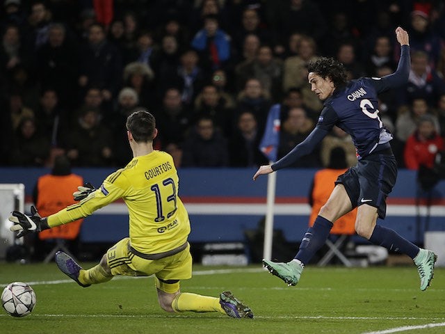 Edinson Cavani scores during the Champions League encounter between Paris Saint-Germain and Chelsea on February 16, 2016
