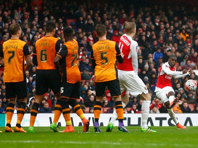 Joel Campbell of Arsenal takes a free kick saved by Eldin Jakupovic of Hull City in the FA Cup fifth round on February 20, 2016