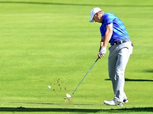Spieth in contention at wind-swept Pebble Beach