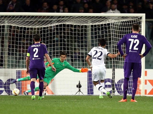 Nacer Chadli of Tottenham Hotspur scores the opening goal against Fiorentina on February 18, 2016
