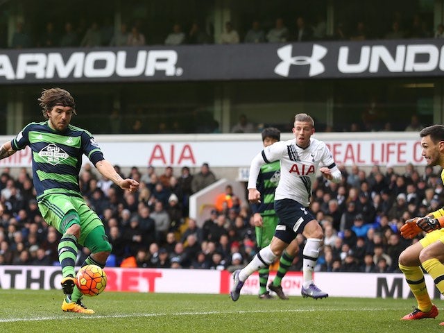 Alberto Paloschi scores during the Premier League game between Tottenham Hotspur and Swansea City on February 28, 2016