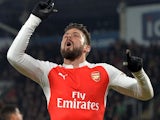 Olivier Giroud gestures for the bill during the FA Cup game between Hull City and Arsenal on March 8, 2016