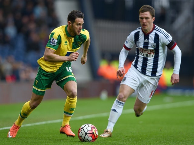 Matt Jarvis and Craig Gardner in action during the Premier League match between West Bromwich Albion and Norwich City on March 19, 2016