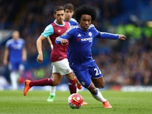 Willian signs new four-year Chelsea deal