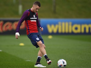 Low: 'Vardy is a spectacular player'