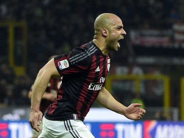 Alex celebrates scoring during the Serie A game between Milan and Juventus on April 9, 2016