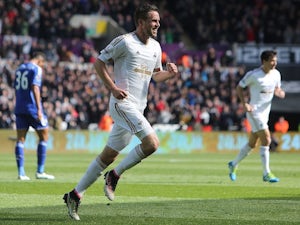 Swansea end Chelsea's unbeaten streak