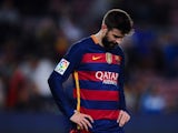 Gerard Pique looks downbeat during the La Liga game between Barcelona and Valencia on April 17, 2016