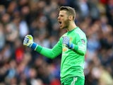 David De Gea celebrates his side going ahead during the FA Cup semi-final between Everton and Manchester United on April 23, 2016