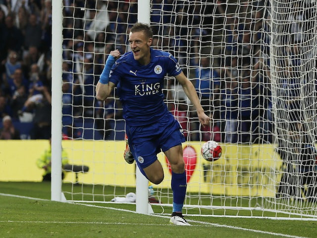 Jamie Vardy celebrates scoring during the Premier League game between Leicester City and Everton on May 7, 2016