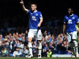 James McCarthy celebrates scoring during the Premier League game between Everton and Norwich City on May 15, 2016