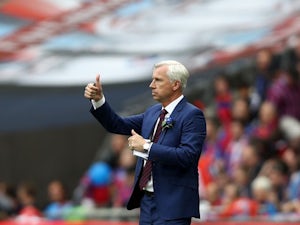 Pardew "disappointed" by referee display