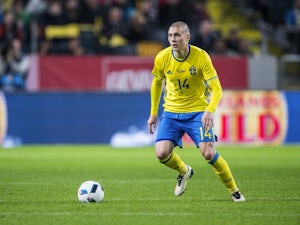 Larsson backs Lindelof to succeed at United
