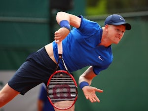 Edmund advances at French Open
