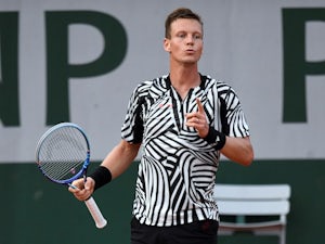 Berdych recovers to beat Cuevas