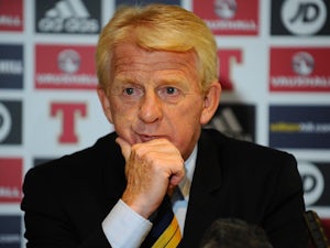 Strachan 'feels sorry' for Scotland