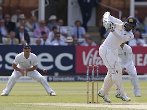 Sri Lanka fight back against England