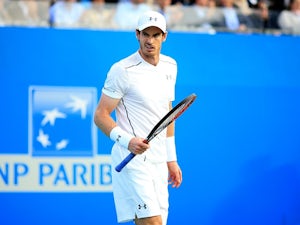 Murray beats Mahut in Queen's first round