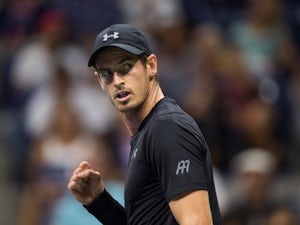 Murray eases into fourth round