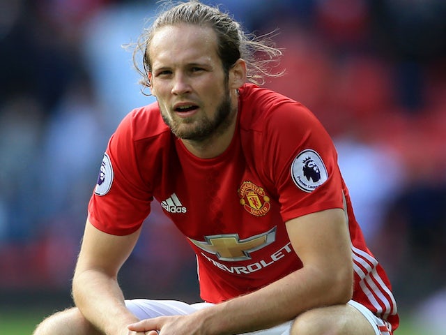 Blind keen on Manchester United stay