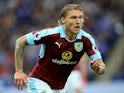 Jeff Hendrick of Burnley looks for the ball during his side's Premier League clash with Leicester City at the King Power Stadium on September 17, 2016