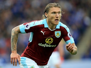 Burnley hold on to beat Bournemouth