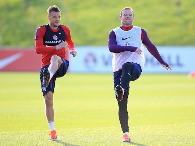 Jamie Vardy and Wayne Rooney in action during England training on October 4, 2016