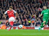 Arsenal's Alex Oxlade-Chamberlain scores his side's third goal against Ludogorets on October 19, 2016
