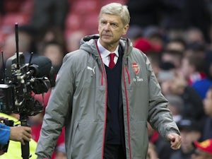 Wenger: "We are there for the fight"