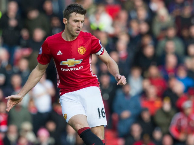 Carrick 'yet to be offered new deal'