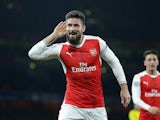 Olivier Giroud celebrates during the Champions League game between Arsenal and PSG on November 23, 2016