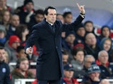 Unai Emery watches on during the Champions League game between Arsenal and PSG on November 23, 2016