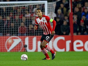 Barnes urges Liverpool to sign Van Dijk