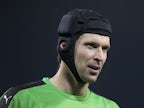 Petr Cech offers support to Ryan Mason