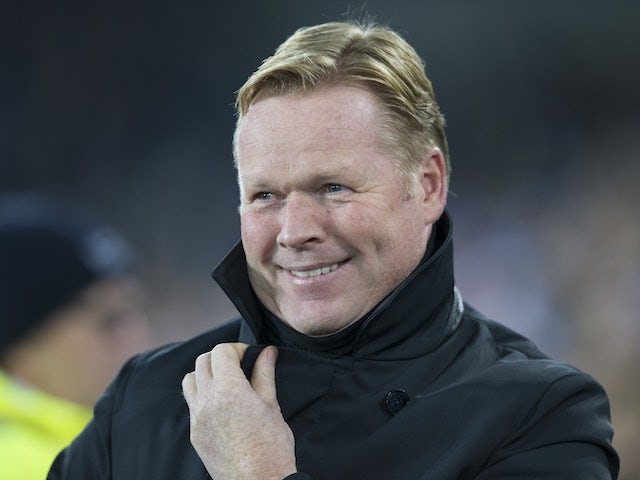 Sigurdsson stunner seals Everton progress