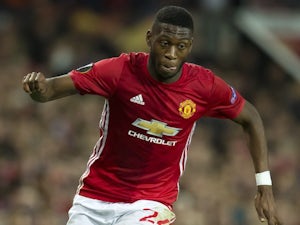 United 'consider Fosu-Mensah recall'