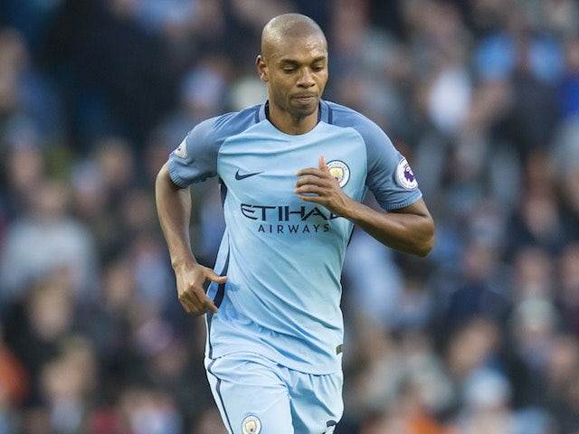 Fernandinho 'to be rewarded with new deal'