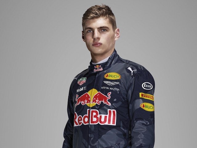 Verstappen committed to Red Bull contract