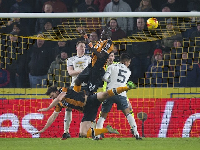 Harry Maguire fails to win a penalty during the EFL Cup semi-final between Hull City and Manchester United on January 26, 2017