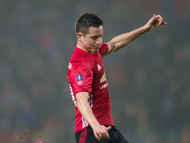 Report: Herrera to sign new United deal