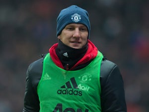 Schweinsteiger plays down injury concerns
