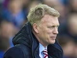 David Moyes watches on during the Premier League game between Everton and Sunderland on February 25, 2017