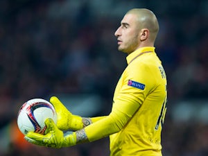 Everton take interest in Saint-Etienne goalkeeper Stephane ...