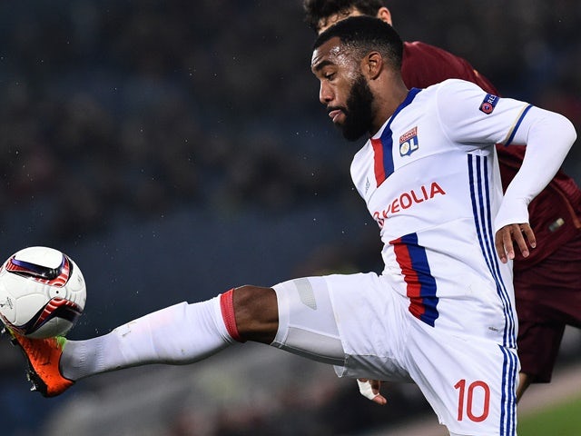 Lyon expect Alexandre Lacazette to stay