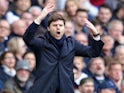 Mauricio Pochettino shouts during the Premier League game between Tottenham Hotspur and Southampton on March 19, 2017