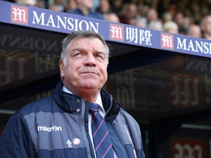 Palace condemn Hull City to relegation