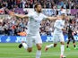 Fernando Llorente celebrates scoring during the Premier League game between Swansea City and Everton on May 6, 2017