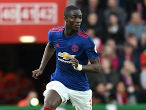Bailly trains with United ahead of Spurs