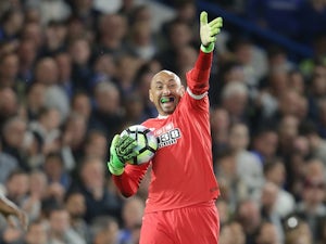 Gomes pens new Watford deal until 2019